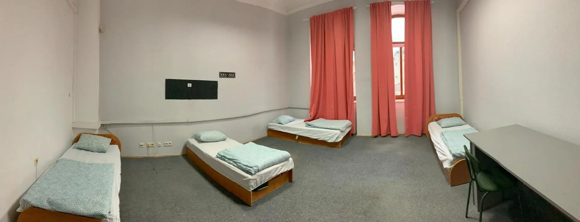 To Be Hostel Краков Польша