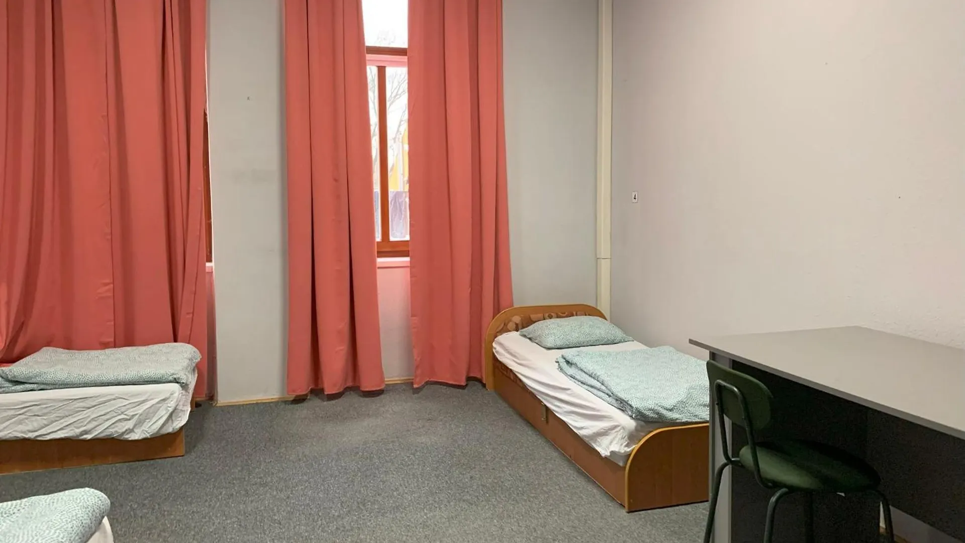 To Be Hostel Краков 0*,  Польша